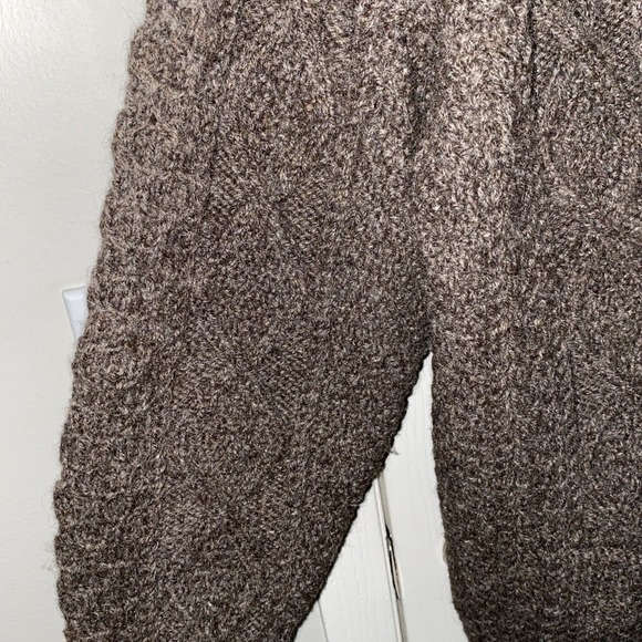 An Túirne Handknitted On The‎ Aran Islands Ireland Wool Cardigan Brown Sweater - Picture 4 of 8